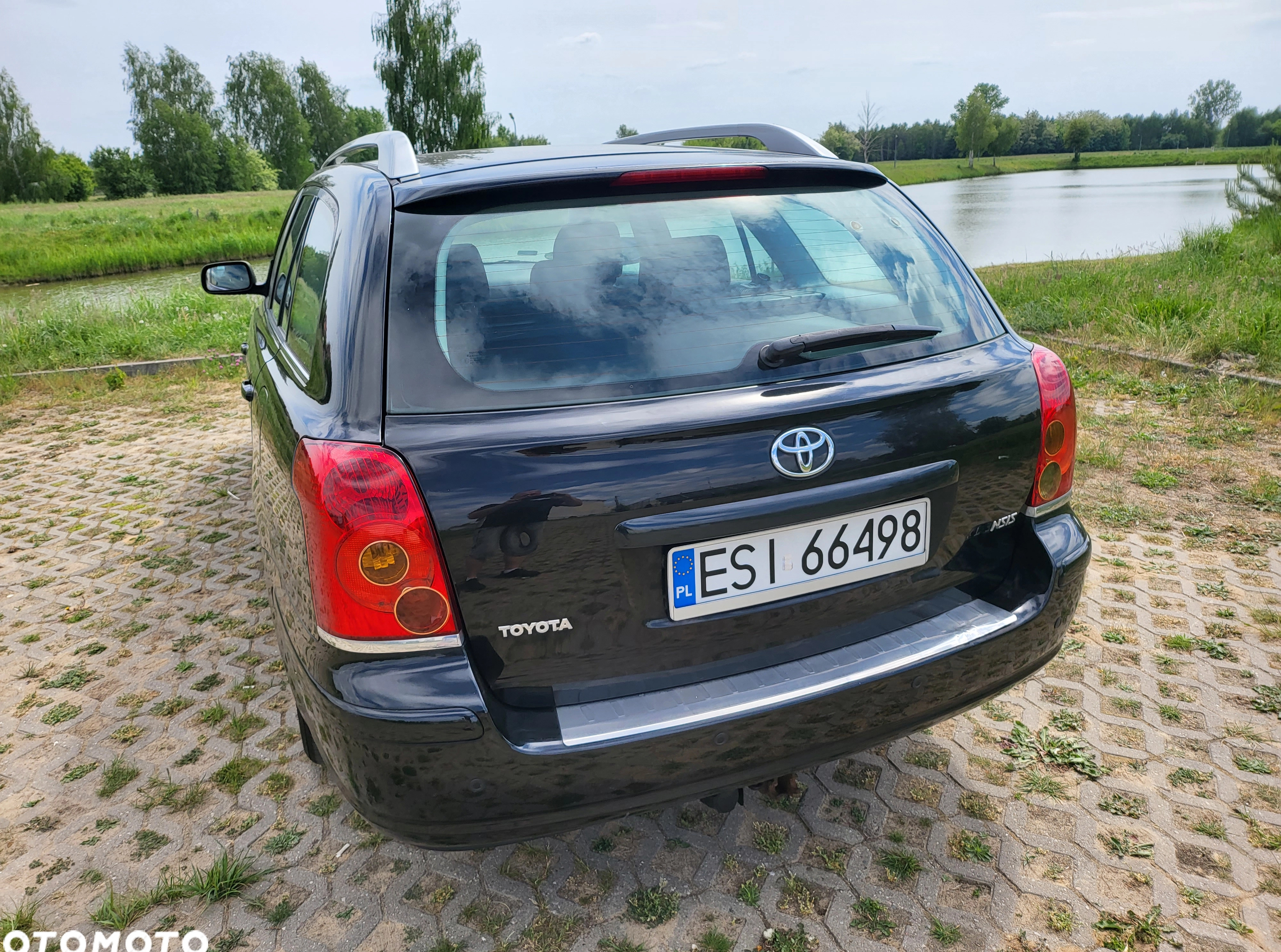 Toyota Avensis cena 11909 przebieg: 289000, rok produkcji 2004 z Sieradz małe 436
